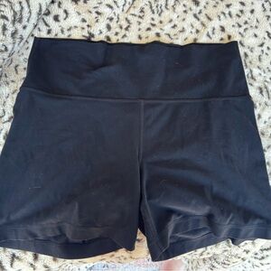 XL TNA biker shorts 5 inches